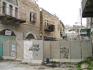 Hebron073