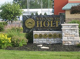 Holt welcome sign along Cedar Street
