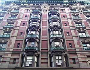 Hotel Wolcott facade