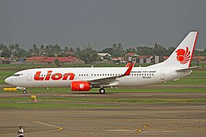 Lion Air Boeing 737-8GP PK-LKS, @CGK, 4 April 2013