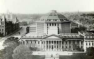 Melbourne State Library from above Swanston St