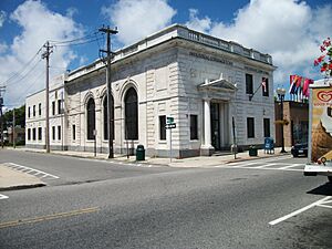 Patchogue Union Savings Bank; Corner