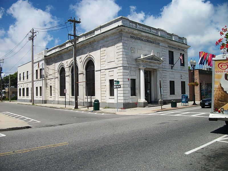 Patchogue Union Savings Bank; Corner