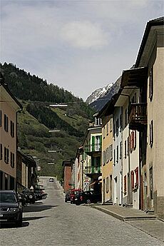 Picswiss GR-81-24 Dorfstrasse in Mesocco