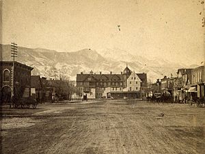 Pikes Peak Avenue, Antler's Hotel. (Pikes Peak in distance.), by Charles L. Gillingham - cropped