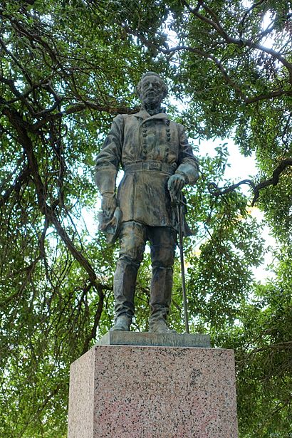 Robert E. Lee by Pompeo Coppini - University of Texas at Austin - DSC08624.jpg