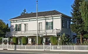 Roberto-Sunol House (cropped)