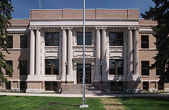 St. Louis County District Courthouse.jpg