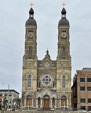 St. Stanislaus Church in Milwaukee.jpg