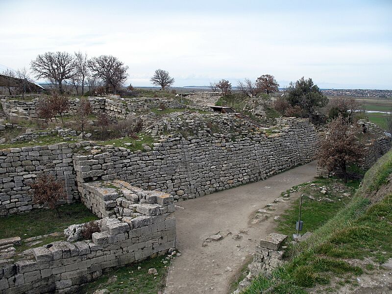 Troja-an-Stadtmauer