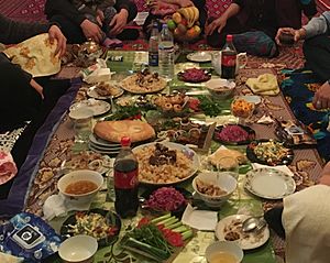 Turkmen-meal-on-sachak