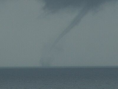 Waterspout 3 (14276517300)