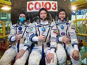Expedition 64 Preflight (NHQ202009280023).jpg