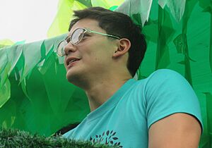 Facing up Ruru Madrid Green Bones8.jpg