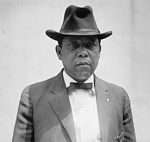 Henry Lincoln Johnson, Recorder of Deeds in Washington, DC in 1914.jpg