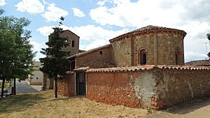 Iglesia de la Natividad en Nafria la Llana.JPG