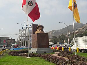 Monumento Tupac Amaru II - Distrito de Comas