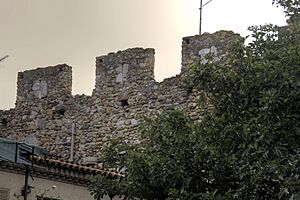 Peralada - Restes de muralles