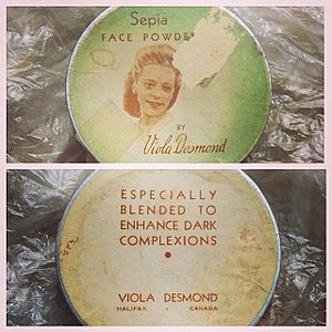 Viola Desmond Powder Compact (16474776286)