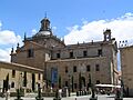 Vista de la Capilla de Cerralbo desde la Plaza de San Salvador