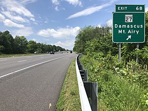 2019-05-20 12 17 52 View west along Interstate 70 and U.S. Route 40 (Baltimore National Pike) at Exit 68 (Maryland State Route 27, Damascus, Mount Airy) in Mount Airy, Carroll County, Maryland