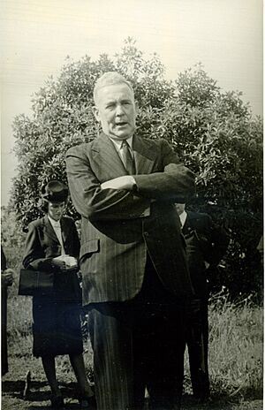 Ben Chifley, Prime Ministers' Corridor of Oaks, Faulconbridge, 6 Dec 1947