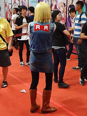 Cosplayer of Android 18, Dragon Ball Z at Comic Exhibition 20170813b