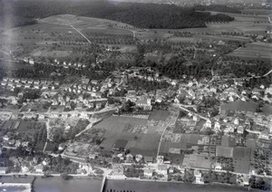ETH-BIB-Zürich-Höngg v. S. aus 300 m-Inlandflüge-LBS MH01-006484
