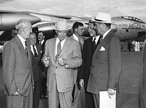 Eisenhower inspects YB52