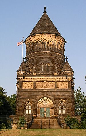 GarfieldMonument