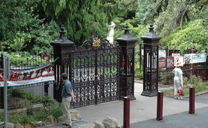 Hobart Botanical Gardens Entrance.png