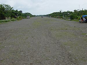 Lucena Airport, Unpaved - panoramio