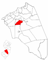 Lumberton Township highlighted in Burlington County. Inset map: Burlington County highlighted in the State of New Jersey.