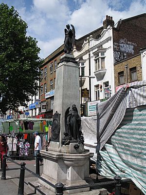 Memorial to Edward VII, Whitechapel Road, E1 - geograph.org.uk - 891860