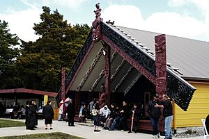 Wharenui, Manunui-a-Ruakapanga Marae