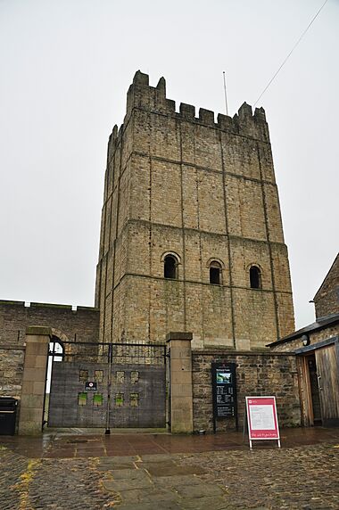 Richmond Castle keep (7997)