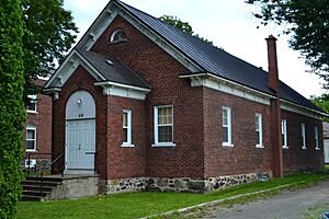 Salle anglicane du complexe St. James - 5