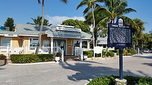 Tween Waters Inn Historic District 10