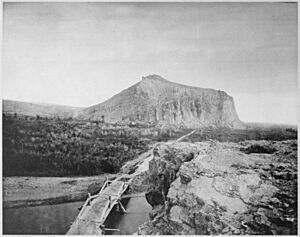 "The overland stage road between Ogden and Helena crossing the Beaver Head River at Point of Rocks ... by means of a pla - NARA - 520085
