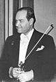 Bundesarchiv Bild 183-23447-0001, Dresden, Konzert David Oistrach (crop)