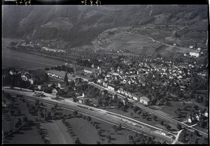 ETH-BIB-Walenstadt, Allmend v. S. aus 400 m-Inlandflüge-LBS MH01-007849