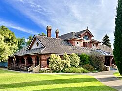 Hay Court House, NSW, 2022, 02