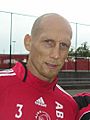 Jaap Stam met fan cropped