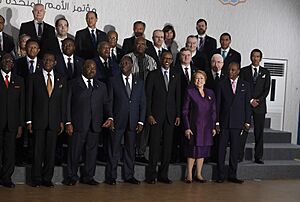 Jefa de Estado participa en ceremonia de apertura del evento de Alto Nivel de la COP 22 (30701202050)