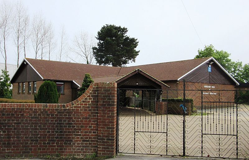 Kingdom Hall, Brading Road, Ryde (May 2016) (2)