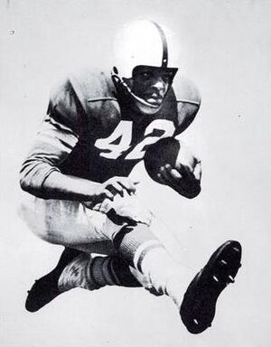 Lenny Moore 1960 (cropped)