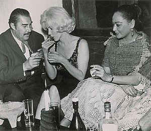 Marilyn, Emilio, and Columba in Mexico 1962 (cropped)