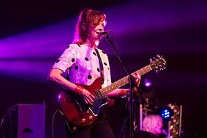 Mary Timony 01.jpg