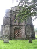 Mausoleum at Ochtertyre NN8523 - geograph-4585998