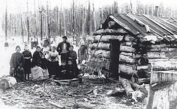Ottawa family with their house 1885
